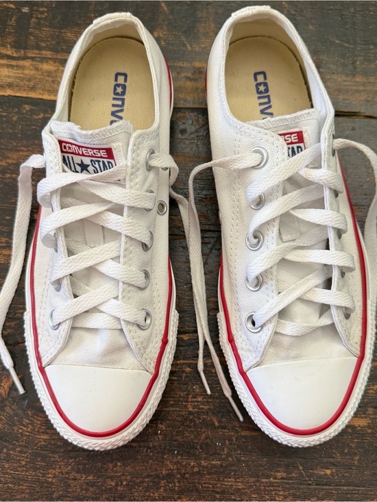Converse Shoes - Converse Low Top Sneakers.